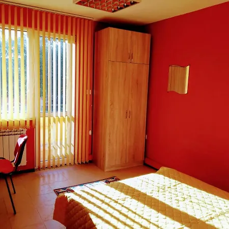 Yellow House Apartament Sofia