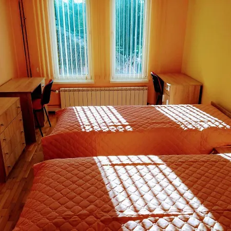 Апартаменты Yellow House